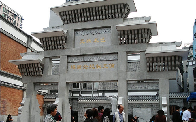 擢甲里：两代状元聚灵气