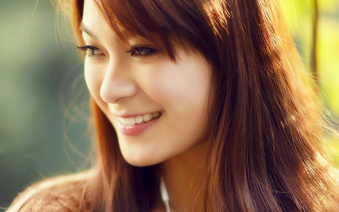 冬季时尚街拍 美女巧搭显气质