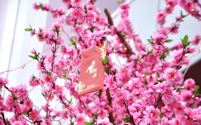 就算敌机空袭 广州人照逛花市