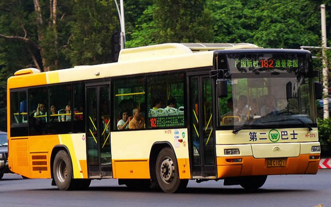 广州下半年新增156辆公交车