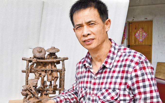 农人雕塑家万兆元 用泥塑还原故土