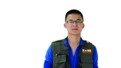 90后小伙骑行中国  边骑行边做公益