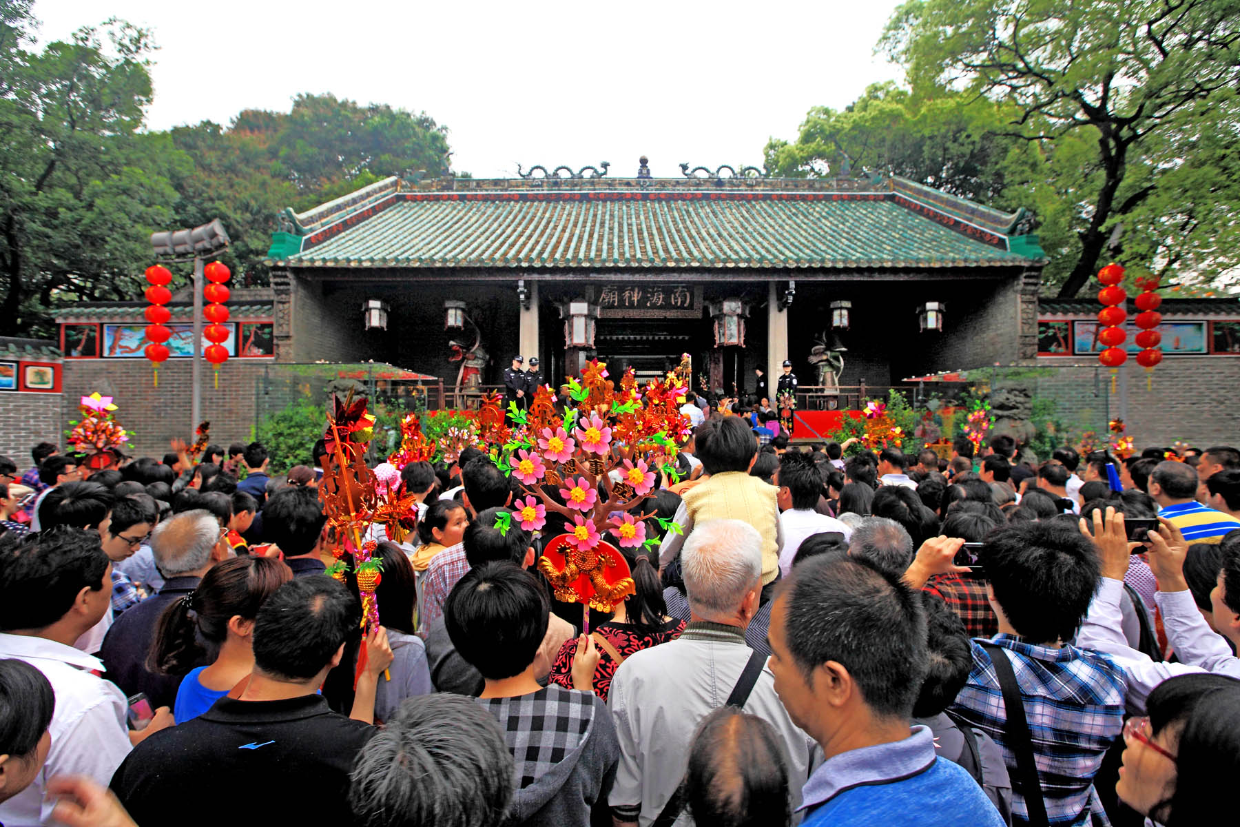 第11届广州民俗文化节暨黄埔“波罗诞”千年庙会在南海神庙景区举行