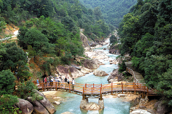 盛夏好去处,盘点广东热门溯溪地