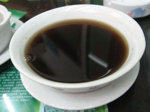 广州凉茶是人们夏季清热解毒的佳品