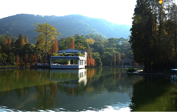 广州旅游景点：白云山明珠楼景区介绍