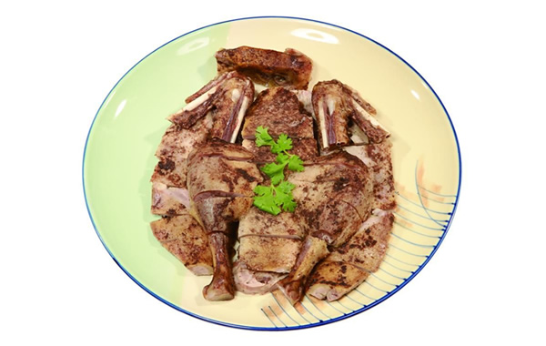 食在广州：荔湾区美食雁南飞茶田鸭介绍
