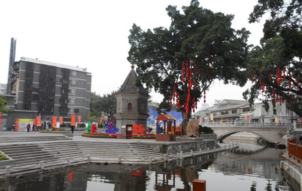 广州旅游景点：荔湾区广州文塔介绍
