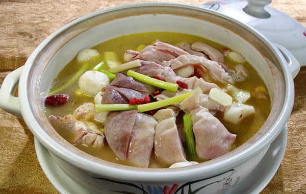 食在广州：越秀区美食猪肚包鸡介绍