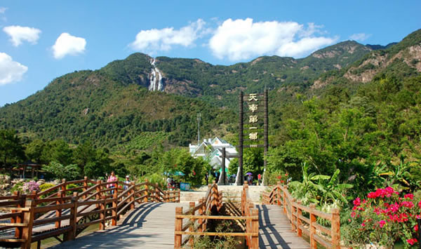 增城市白水寨风景名胜区：中国内地落差最大的瀑布