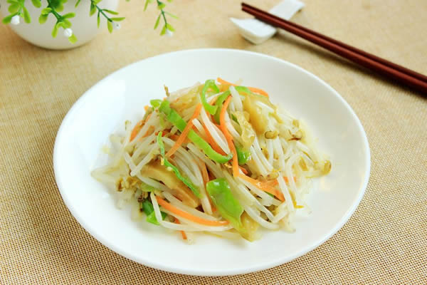 冬菜银丝鳎沙鱼：一道味道鲜美、齿颊留香的家常美食
