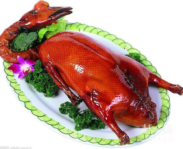 广式烧鹅：一道广州传统的烧烤肉食