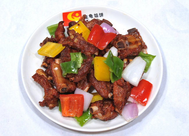 云海阁烧排骨：口味独特 回味无穷的精品小吃