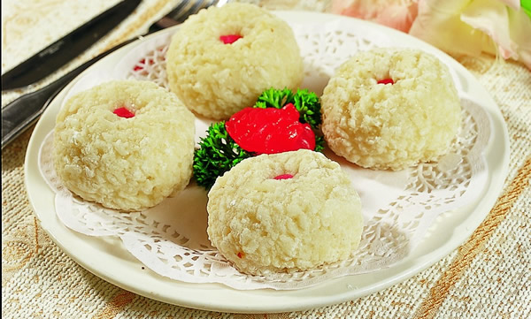 艾窝窝：一道质地粘软口味香甜的清真风味小吃