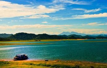 人间难得几回见：天湖旅游风景区