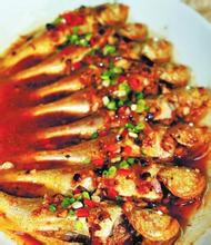 油炸狮头鱼 鱼刺都酥香