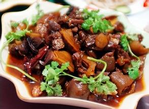 铺面而来的“天堂狗肉”