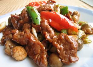 草菇淮山爆牛肉材料和做法