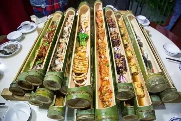 满嘴食材都是吸收了竹子的清香让你甘之如饴