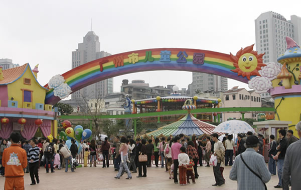 广州中秋亲子活动：到市儿童公园观赏花灯制灯笼