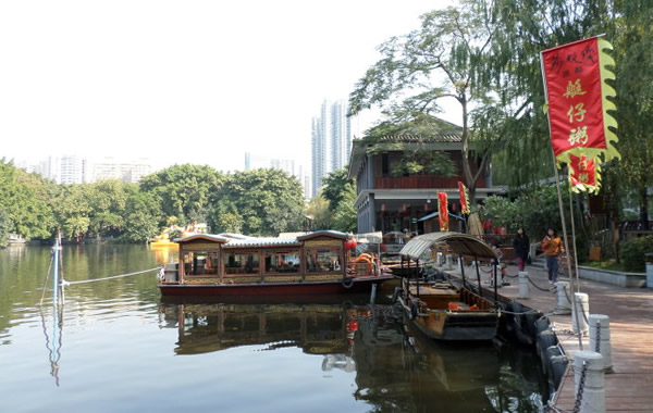 广州周末旅游好去处：荔湾湖公园