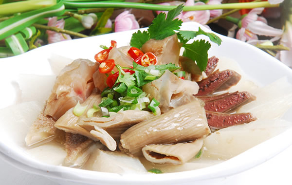 广州特色美食小吃推荐：萝卜炖牛腩