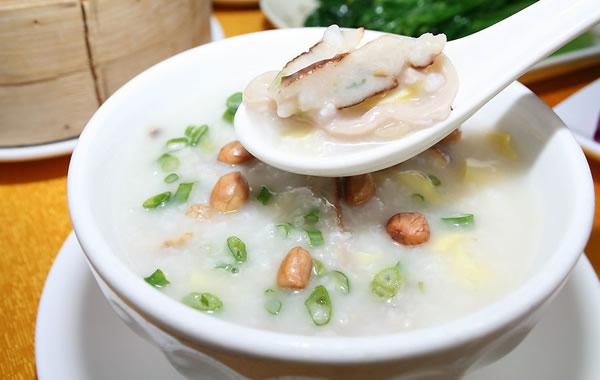 国庆节到哪玩？来尝尝广州正宗艇仔粥！