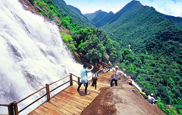 广州重阳节怎么过？到增城白山寨登高吧！