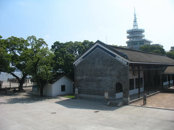 广州一日游一起探讨黄埔军校发展历史