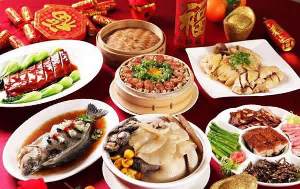 春节为什么吃团圆饭？