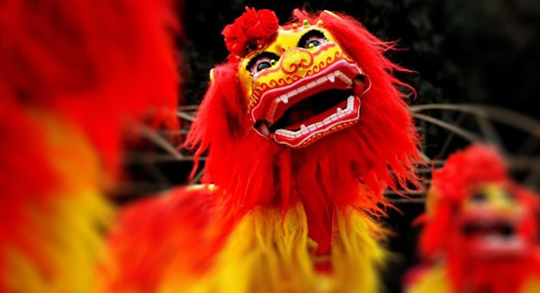 元宵节舞狮子习俗的由来是什么？