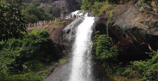 周末旅游到增城白水寨登高吧！