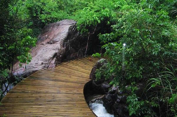 清明节增城白水寨休闲一日游