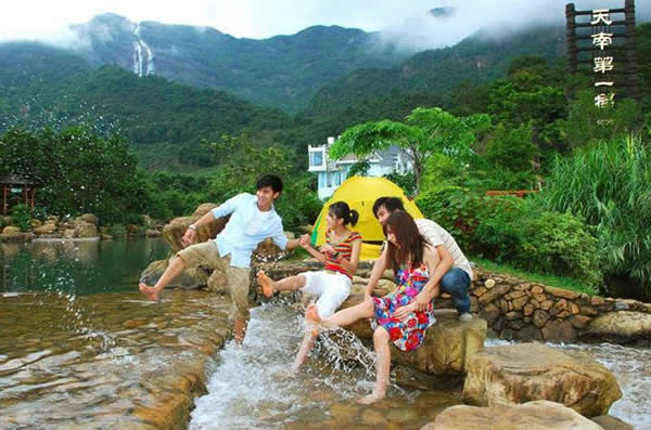 周末情侣到增城白水寨游山玩水吧！