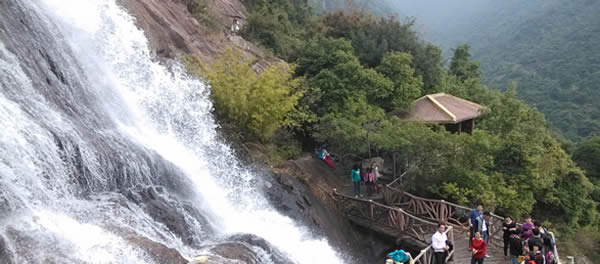 清明节到增城白水寨踏青游山玩水
