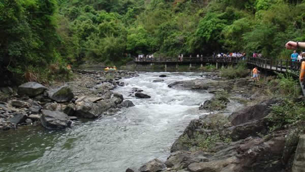 五一旅游到从化响水峡漂流赏花吧！