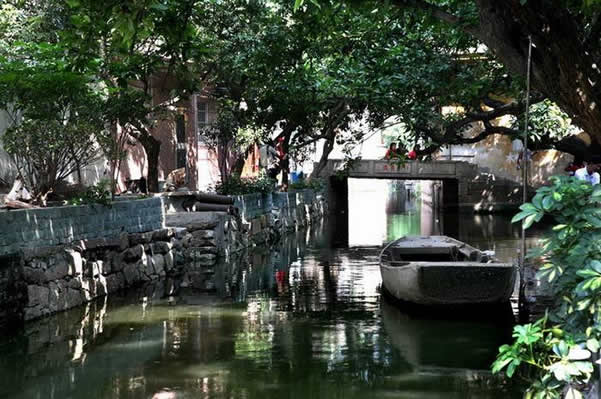 五一小长假到小洲村享受小桥流水人家的生活