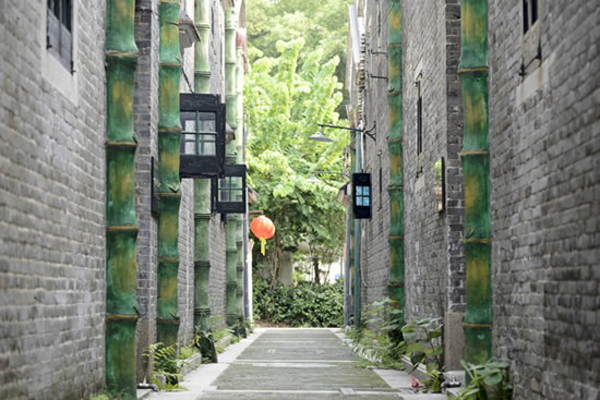 广州闹市中的古村落聚龙村一日游