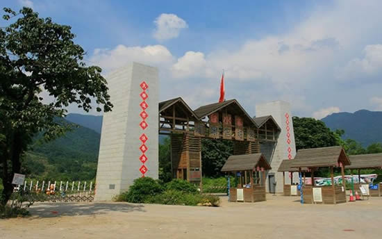 暑假广州一日游到增城白水寨登高远望