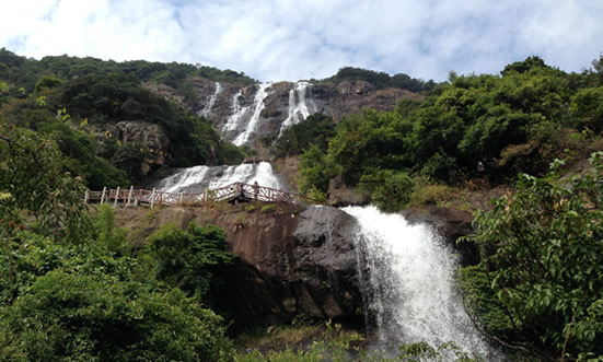 广州一日游到白水寨欣赏高山流水
