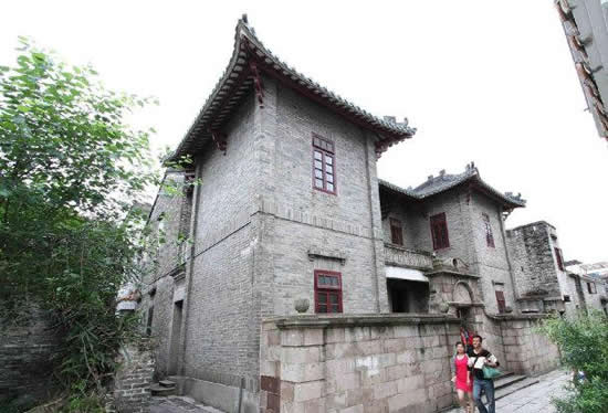广州一日游到黄埔古港访寻梁氏宗祠的故事