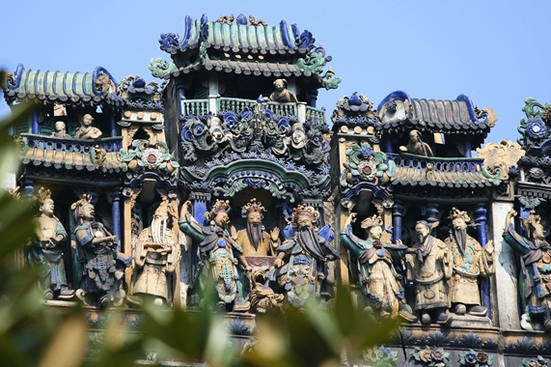 广州一日游到陈家祠研究木雕艺术