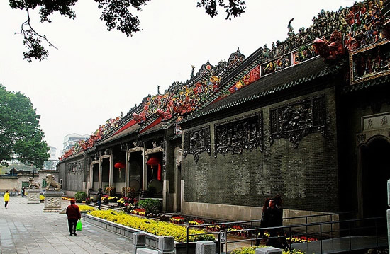 广州陈家祠：岭南建筑艺术的明珠