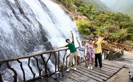 八月旅游到增城白水寨参加森林寻宝活动