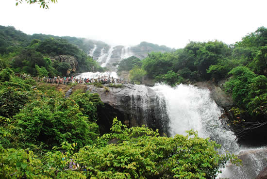 8月暑假到广州增城白水寨亲子游一日游