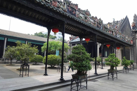 广州陈家祠：民间建筑工艺博物馆