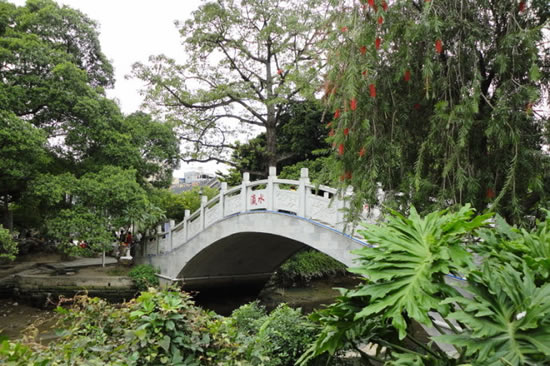 广州小洲村简氏祠堂一日游