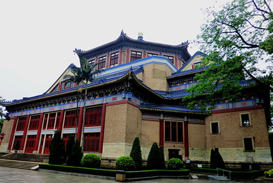 广州中山纪念堂：一座八角形的宫殿式建筑