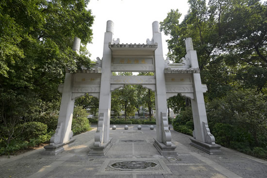 广州一日游研究聚龙村的起落浮沉历史