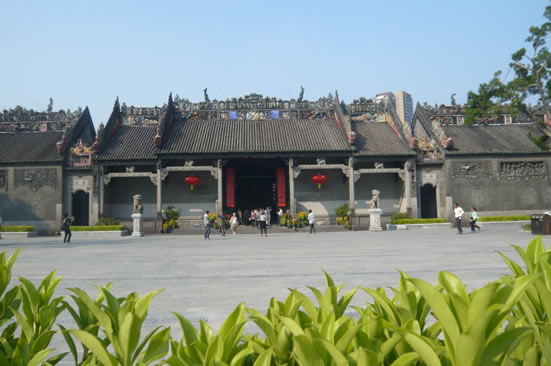 陈家祠：民间雕塑工艺的集大成